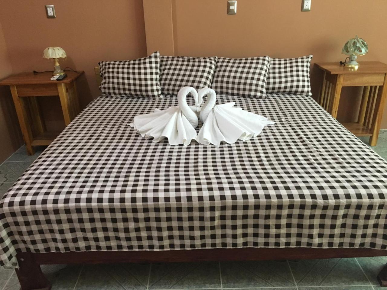 Sarteneja Inn Dış mekan fotoğraf