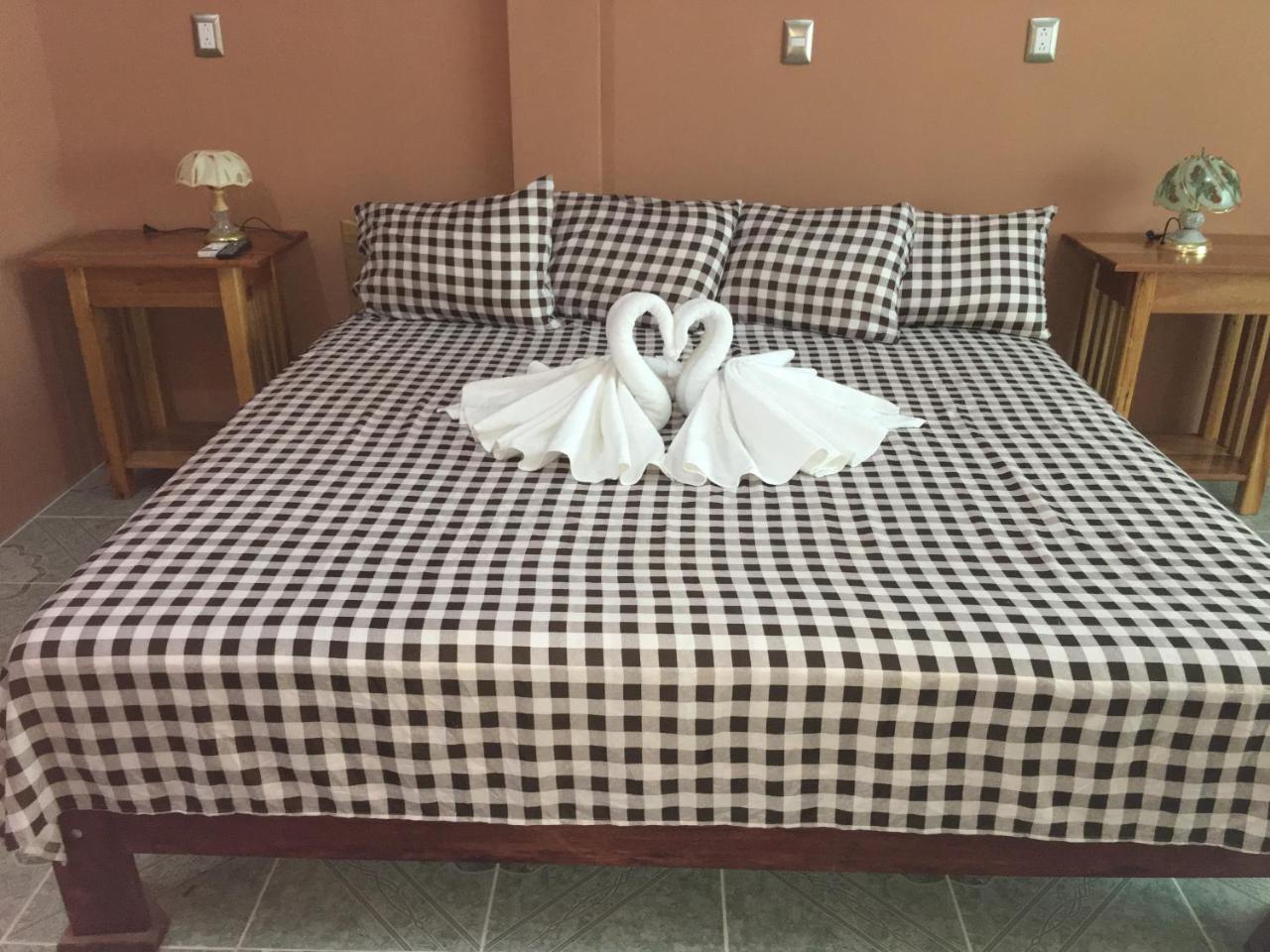 Sarteneja Inn Dış mekan fotoğraf